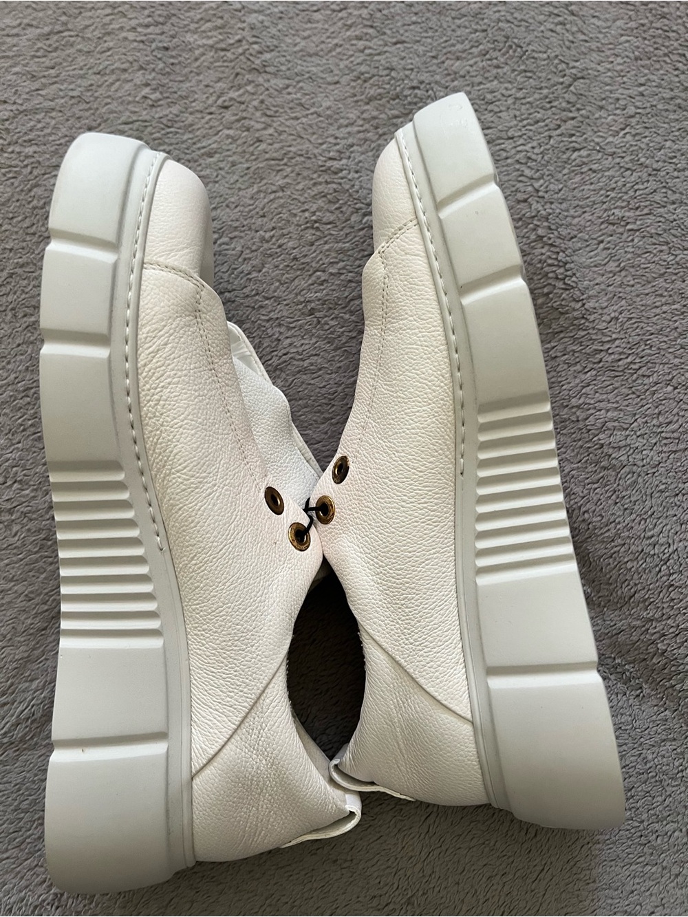 Paul Green White Slip-On Leather Sneakers with Gold Logo - Picture 12 of 14